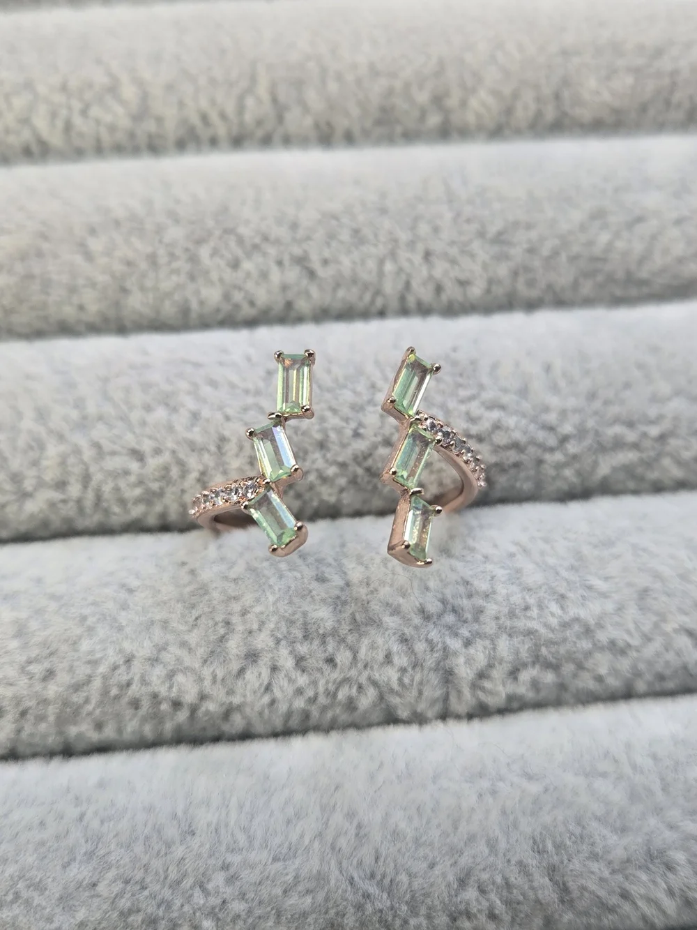 Size 8 Peridot Rose Gold Plated Bomb Party Ring